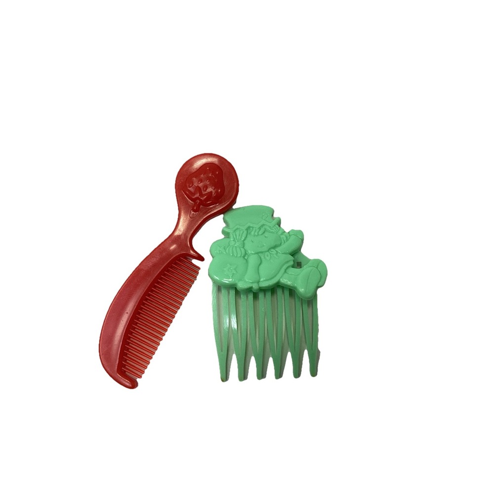 Vtg KENNER STRAWBERRY SHORTCAKE DOLL PLASTIC RED COMB/ 1981 AG Green Hair Comb